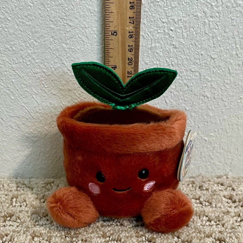 NWT Palm Pals Whimsical 5" plush Terra Potted Plant by Aurora March 2024